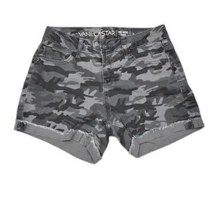 Womens Camo Shorts Size 3 Juniors Gray Midrise Cuffed Stretch